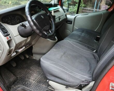 Красный Рено Трафик, объемом двигателя 0 л и пробегом 360 тыс. км за 6200 $, фото 3 на Automoto.ua