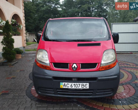 Красный Рено Трафик, объемом двигателя 1.87 л и пробегом 290 тыс. км за 6700 $, фото 1 на Automoto.ua