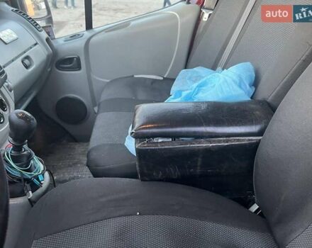 Червоний Рено Трафік, об'ємом двигуна 2.5 л та пробігом 216 тис. км за 8100 $, фото 12 на Automoto.ua