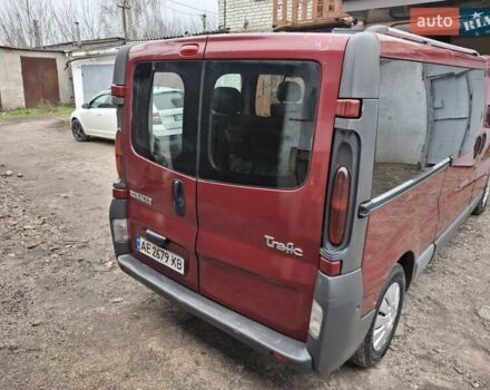 Красный Рено Трафик, объемом двигателя 1.9 л и пробегом 402 тыс. км за 7350 $, фото 2 на Automoto.ua