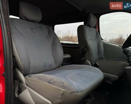 Червоний Рено Трафік, об'ємом двигуна 1.9 л та пробігом 350 тис. км за 7500 $, фото 31 на Automoto.ua