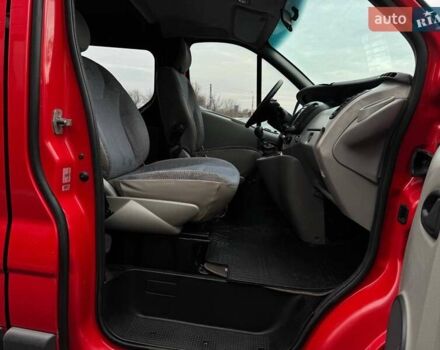 Червоний Рено Трафік, об'ємом двигуна 1.9 л та пробігом 350 тис. км за 7500 $, фото 30 на Automoto.ua