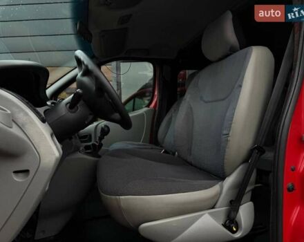 Червоний Рено Трафік, об'ємом двигуна 1.9 л та пробігом 350 тис. км за 7500 $, фото 6 на Automoto.ua