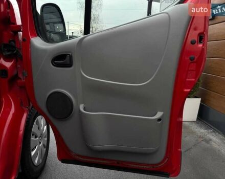 Червоний Рено Трафік, об'ємом двигуна 1.9 л та пробігом 350 тис. км за 7500 $, фото 27 на Automoto.ua