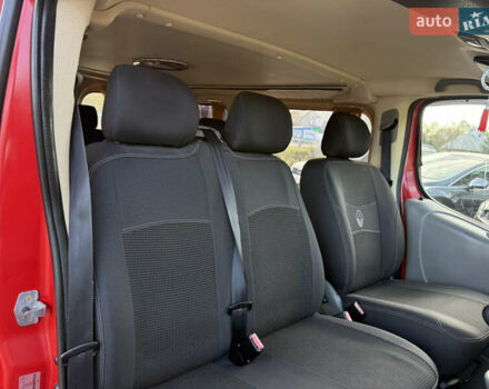 Красный Рено Трафик, объемом двигателя 2 л и пробегом 260 тыс. км за 8500 $, фото 18 на Automoto.ua