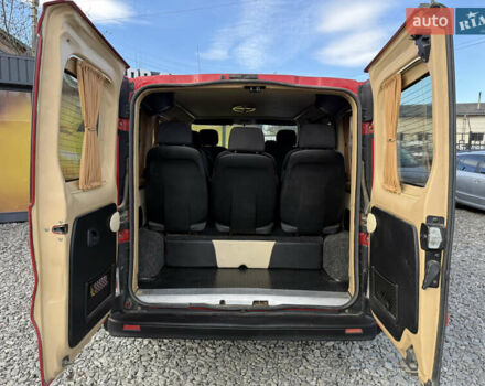 Красный Рено Трафик, объемом двигателя 2 л и пробегом 260 тыс. км за 8500 $, фото 26 на Automoto.ua