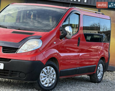 Красный Рено Трафик, объемом двигателя 2 л и пробегом 260 тыс. км за 8500 $, фото 6 на Automoto.ua