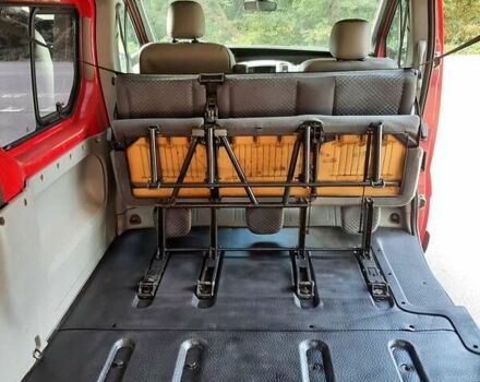 Рено Трафик 2010 в Полтаве на Automoto.ua Красный Рено Трафик, объемом двигателя 2 л и пробегом 269 тыс. км за 10950 $, фото 47 на Automoto.ua