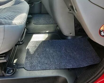 Рено Трафик 2010 в Полтаве на Automoto.ua Красный Рено Трафик, объемом двигателя 2 л и пробегом 269 тыс. км за 10950 $, фото 65 на Automoto.ua