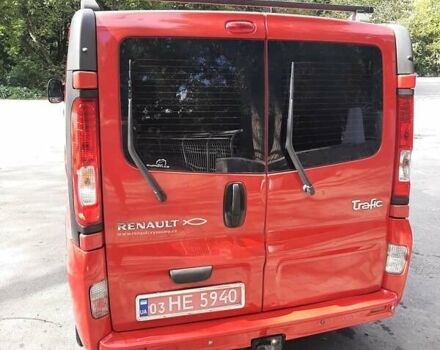 Рено Трафик 2010 в Полтаве на Automoto.ua Красный Рено Трафик, объемом двигателя 2 л и пробегом 269 тыс. км за 10950 $, фото 6 на Automoto.ua