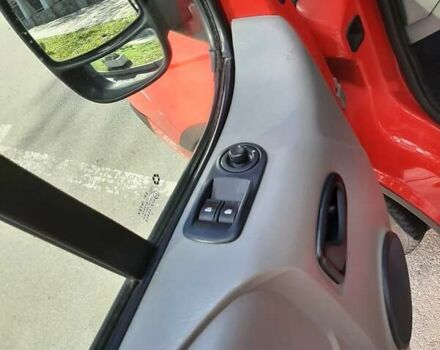 Рено Трафик 2010 в Полтаве на Automoto.ua Красный Рено Трафик, объемом двигателя 2 л и пробегом 269 тыс. км за 10950 $, фото 68 на Automoto.ua