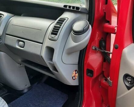 Рено Трафик 2010 в Полтаве на Automoto.ua Красный Рено Трафик, объемом двигателя 2 л и пробегом 269 тыс. км за 10950 $, фото 43 на Automoto.ua