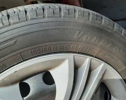 Рено Трафик 2010 в Полтаве на Automoto.ua Красный Рено Трафик, объемом двигателя 2 л и пробегом 269 тыс. км за 10950 $, фото 84 на Automoto.ua