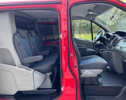 Красный Рено Трафик, объемом двигателя 2 л и пробегом 174 тыс. км за 8100 $, фото 9 на Automoto.ua