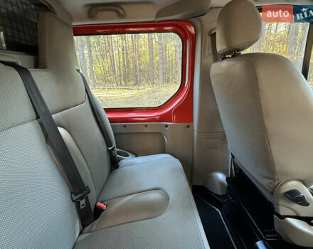 Красный Рено Трафик, объемом двигателя 2 л и пробегом 280 тыс. км за 14800 $, фото 52 на Automoto.ua