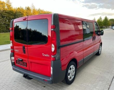 Красный Рено Трафик, объемом двигателя 2 л и пробегом 174 тыс. км за 8100 $, фото 3 на Automoto.ua