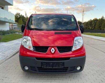 Красный Рено Трафик, объемом двигателя 2 л и пробегом 174 тыс. км за 8100 $, фото 4 на Automoto.ua