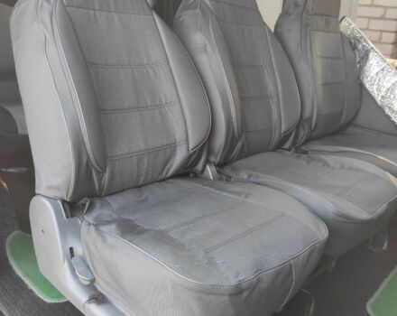 Красный Рено Трафик, объемом двигателя 1.6 л и пробегом 210 тыс. км за 15000 $, фото 11 на Automoto.ua