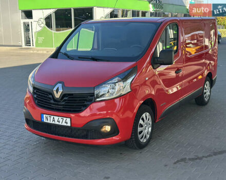 Красный Рено Трафик, объемом двигателя 1.6 л и пробегом 140 тыс. км за 13999 $, фото 2 на Automoto.ua