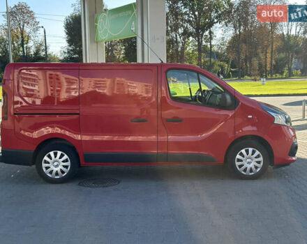 Красный Рено Трафик, объемом двигателя 1.6 л и пробегом 140 тыс. км за 13999 $, фото 6 на Automoto.ua