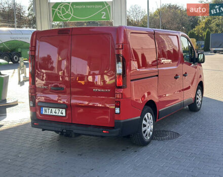 Красный Рено Трафик, объемом двигателя 1.6 л и пробегом 140 тыс. км за 13999 $, фото 7 на Automoto.ua