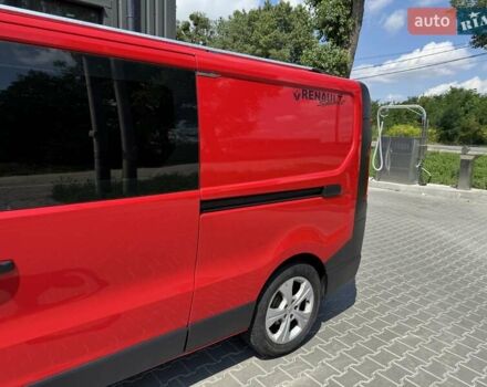 Красный Рено Трафик, объемом двигателя 1.6 л и пробегом 290 тыс. км за 16700 $, фото 12 на Automoto.ua