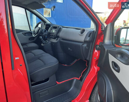 Червоний Рено Трафік, об'ємом двигуна 0 л та пробігом 223 тис. км за 14990 $, фото 13 на Automoto.ua