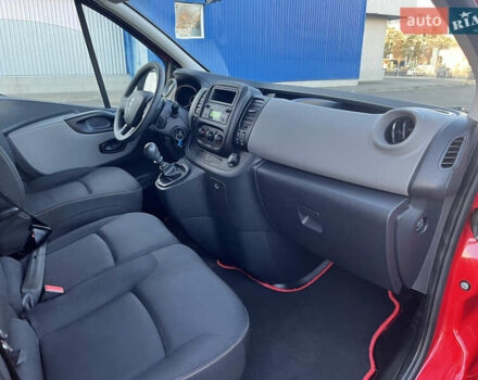 Червоний Рено Трафік, об'ємом двигуна 0 л та пробігом 223 тис. км за 14990 $, фото 12 на Automoto.ua