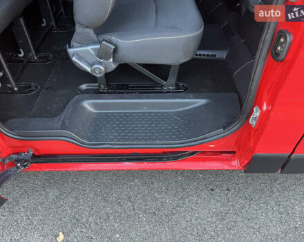 Червоний Рено Трафік, об'ємом двигуна 0 л та пробігом 223 тис. км за 14800 $, фото 19 на Automoto.ua