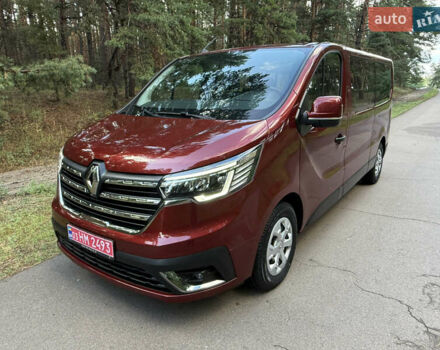 Красный Рено Трафик, объемом двигателя 2 л и пробегом 98 тыс. км за 28800 $, фото 5 на Automoto.ua