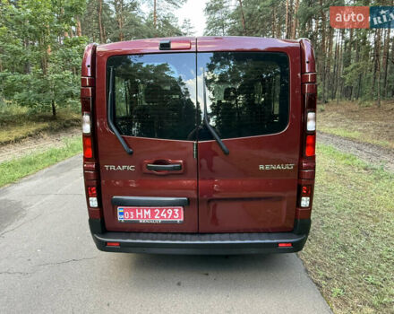 Красный Рено Трафик, объемом двигателя 2 л и пробегом 98 тыс. км за 28800 $, фото 11 на Automoto.ua