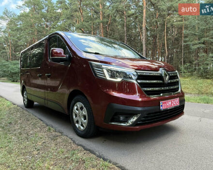 Красный Рено Трафик, объемом двигателя 2 л и пробегом 98 тыс. км за 28800 $, фото 2 на Automoto.ua