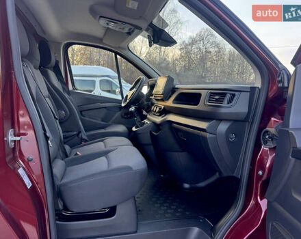 Красный Рено Трафик, объемом двигателя 2 л и пробегом 31 тыс. км за 23999 $, фото 11 на Automoto.ua