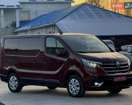 Красный Рено Трафик, объемом двигателя 2 л и пробегом 31 тыс. км за 23999 $, фото 1 на Automoto.ua