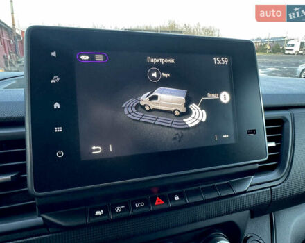 Красный Рено Трафик, объемом двигателя 2 л и пробегом 31 тыс. км за 23999 $, фото 16 на Automoto.ua