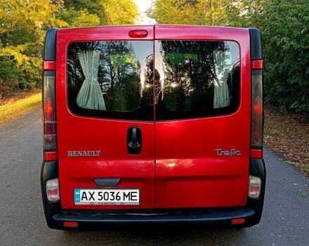 Красный Рено Трафик, объемом двигателя 1.9 л и пробегом 392 тыс. км за 7500 $, фото 3 на Automoto.ua