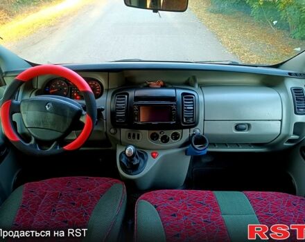 Красный Рено Трафик, объемом двигателя 1.9 л и пробегом 392 тыс. км за 7500 $, фото 7 на Automoto.ua