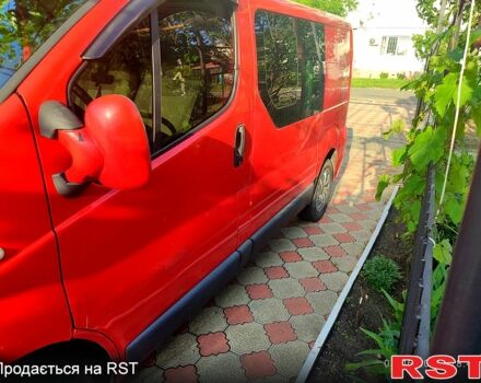 Красный Рено Трафик, объемом двигателя 2 л и пробегом 220 тыс. км за 7550 $, фото 3 на Automoto.ua