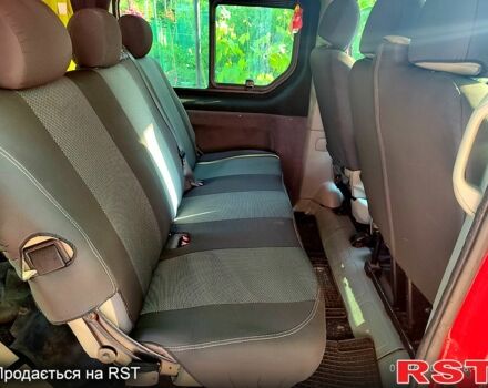 Красный Рено Трафик, объемом двигателя 2 л и пробегом 220 тыс. км за 7550 $, фото 1 на Automoto.ua
