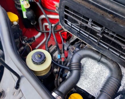 Рено Трафік 2010 у Харкові на Automoto.ua Червоний Рено Трафік, об'ємом двигуна 2 л та пробігом 230 тис. км за 9000 $, фото 12 на Automoto.ua