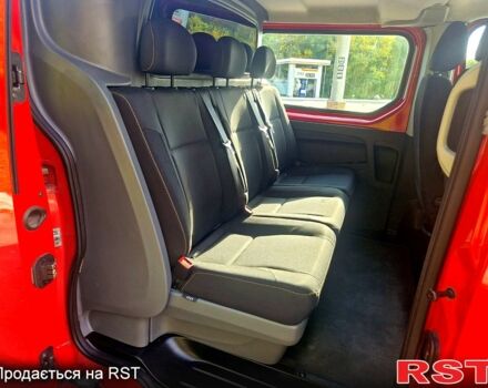 Красный Рено Трафик, объемом двигателя 1.6 л и пробегом 250 тыс. км за 15800 $, фото 5 на Automoto.ua