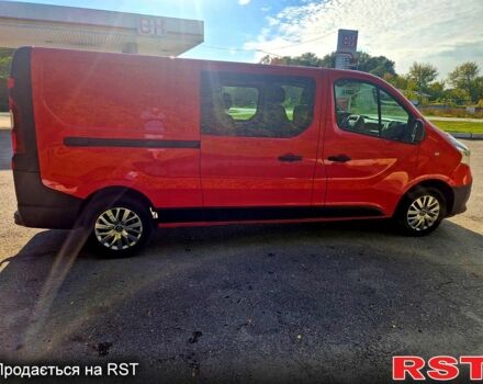 Красный Рено Трафик, объемом двигателя 1.6 л и пробегом 250 тыс. км за 15800 $, фото 2 на Automoto.ua