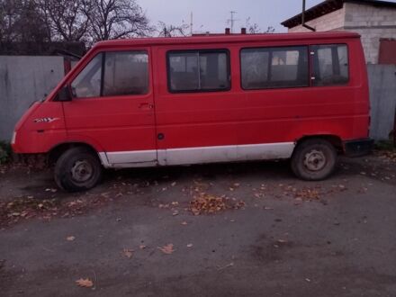 Рено Трафік 1995 у Дрогобичі на Automoto.ua Червоний Рено Трафік, об'ємом двигуна 0 л та пробігом 200 тис. км за 250 $, фото 1 на Automoto.ua