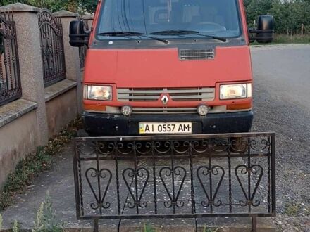 Красный Рено Трафик, объемом двигателя 1.9 л и пробегом 250 тыс. км за 1800 $, фото 1 на Automoto.ua