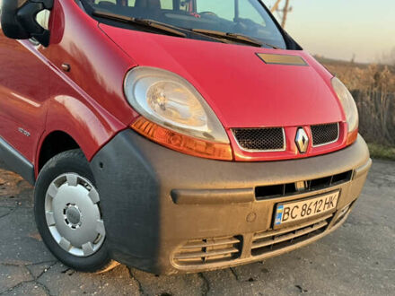 Червоний Рено Трафік, об'ємом двигуна 1.9 л та пробігом 444 тис. км за 6600 $, фото 1 на Automoto.ua
