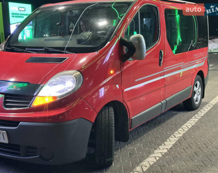 Червоний Рено Трафік, об'ємом двигуна 2 л та пробігом 272 тис. км за 9100 $, фото 1 на Automoto.ua