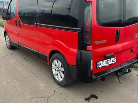 Красный Рено Трафик, объемом двигателя 1.9 л и пробегом 342 тыс. км за 7800 $, фото 1 на Automoto.ua