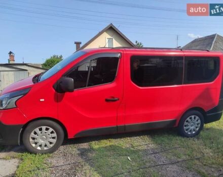 Красный Рено Трафик, объемом двигателя 1.6 л и пробегом 209 тыс. км за 14990 $, фото 1 на Automoto.ua