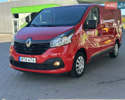 Красный Рено Трафик, объемом двигателя 1.6 л и пробегом 140 тыс. км за 13999 $, фото 1 на Automoto.ua
