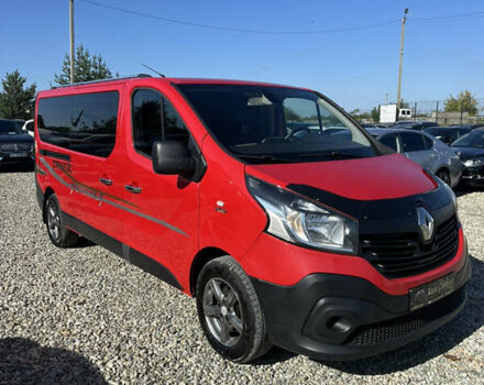 Красный Рено Трафик, объемом двигателя 1.6 л и пробегом 341 тыс. км за 15900 $, фото 1 на Automoto.ua